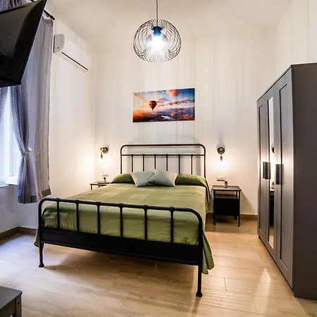 Bed & Breakfast San Gregorio Suite&rooms 4*